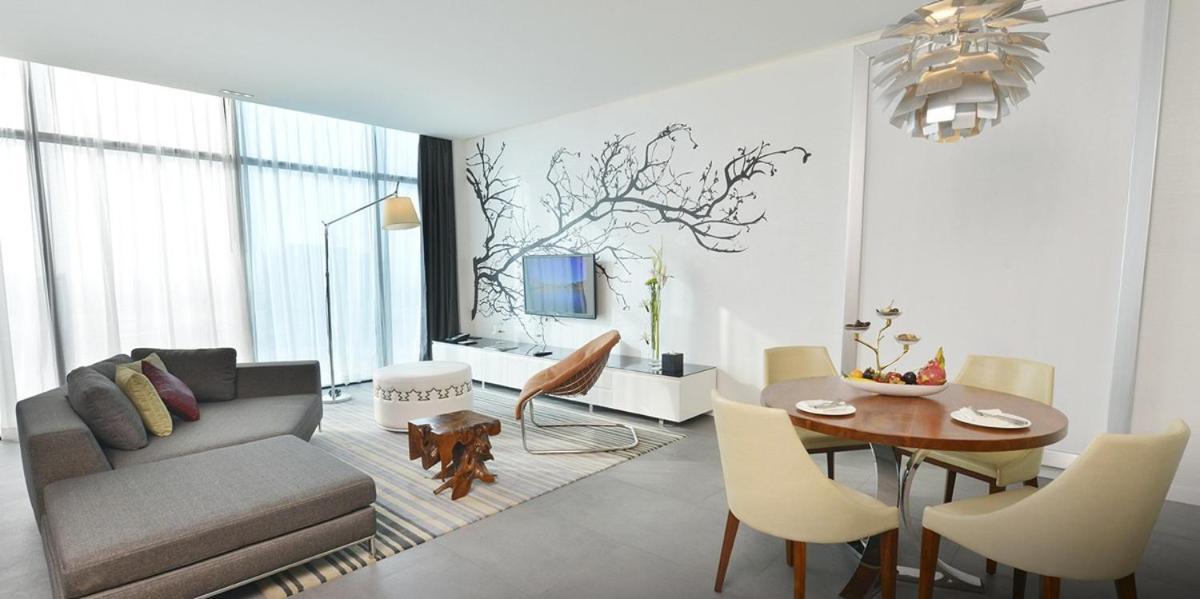 Ramee Grand Hotel And Spa Manama Exterior foto A living room