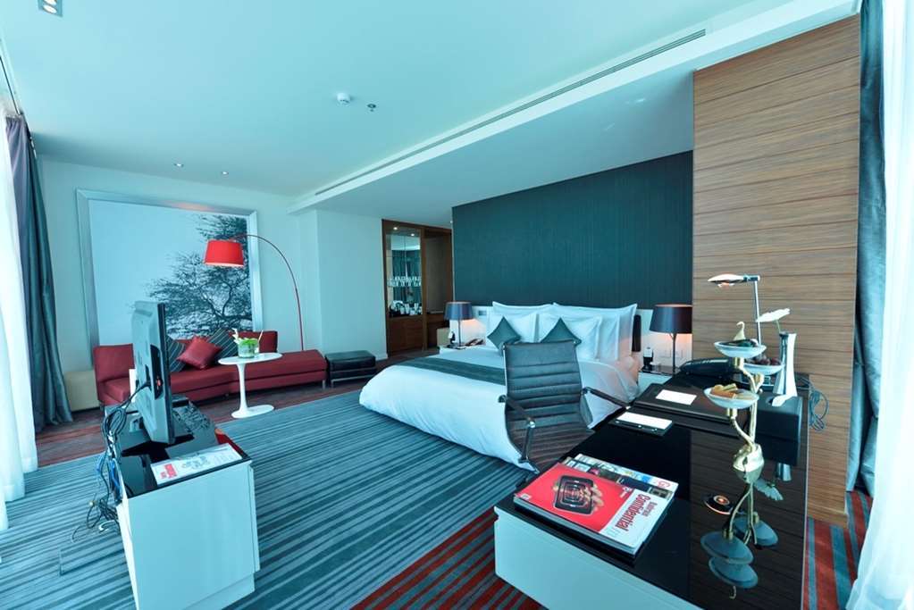Ramee Grand Hotel And Spa Manama Exterior foto A suite at the hotel